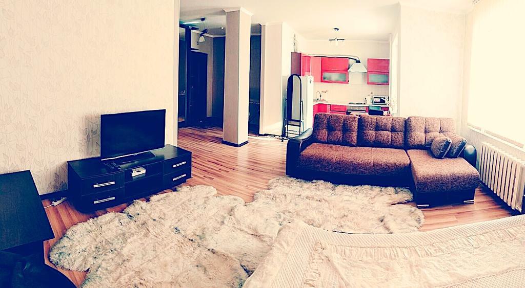 Apartment On Sauran Str Center อัสตานา ภายนอก รูปภาพ